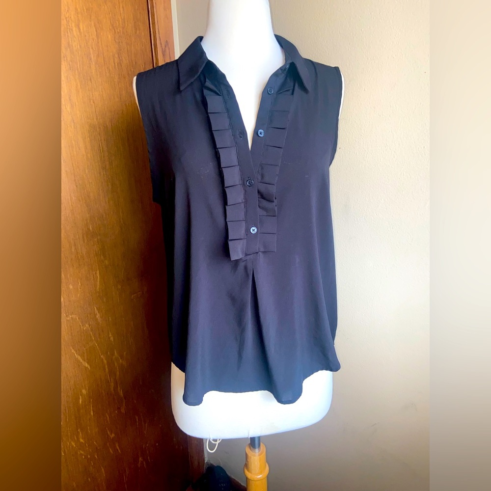 Black sleeveless top